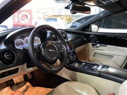 جاكوار XJ